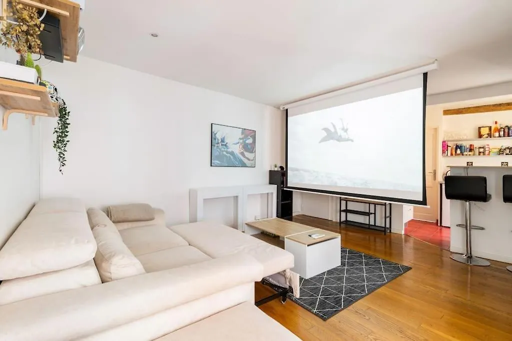 Beautiful In Trendy 11th Apartament Paryż